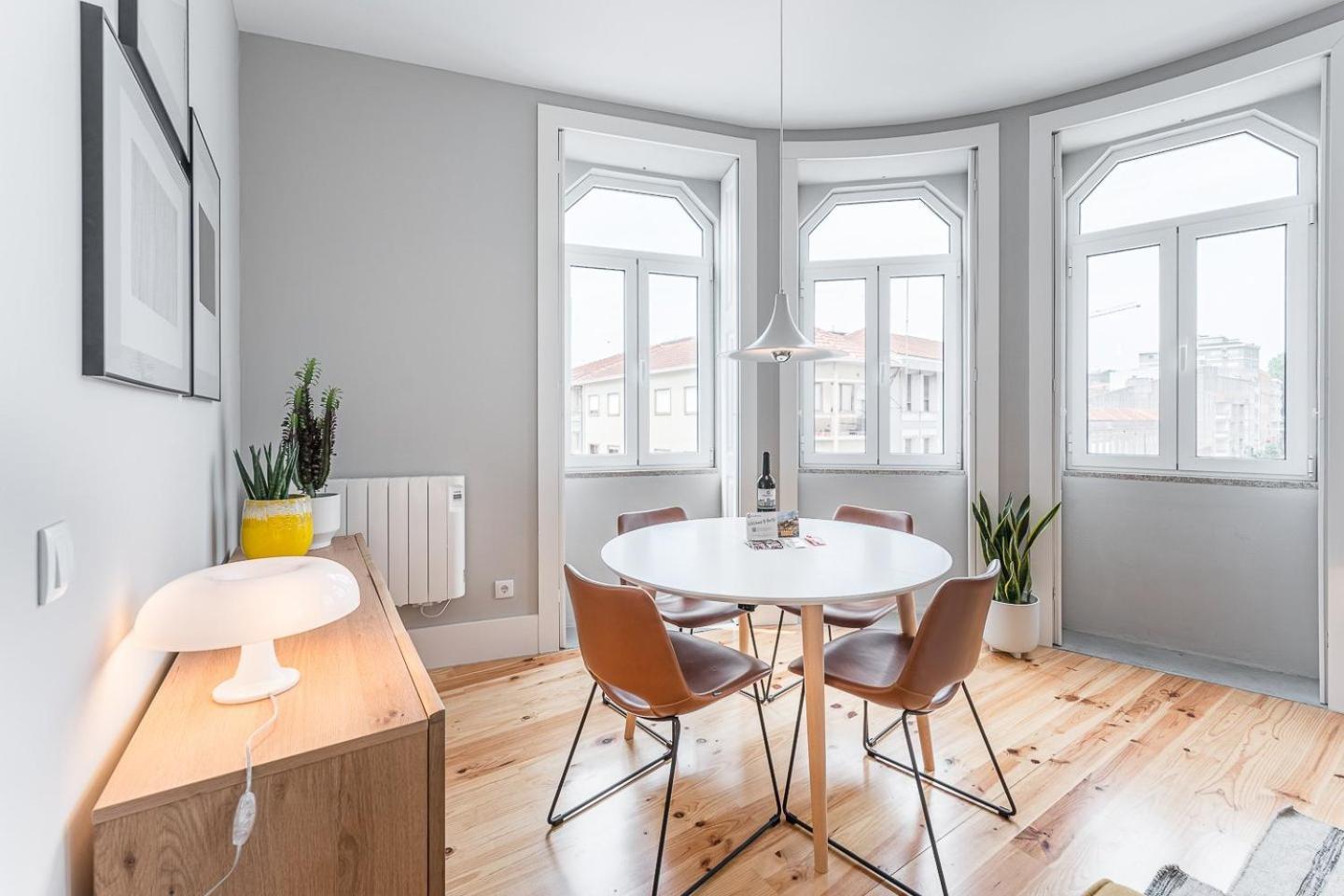 Guestready - Colorful Apt Near Agosto Station Porto Exterior foto